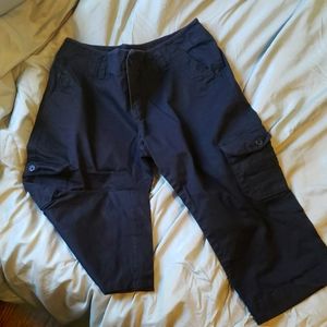 No boundaries black capris